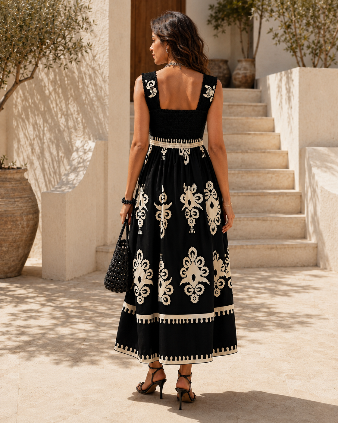 Robe Noire Alhambra