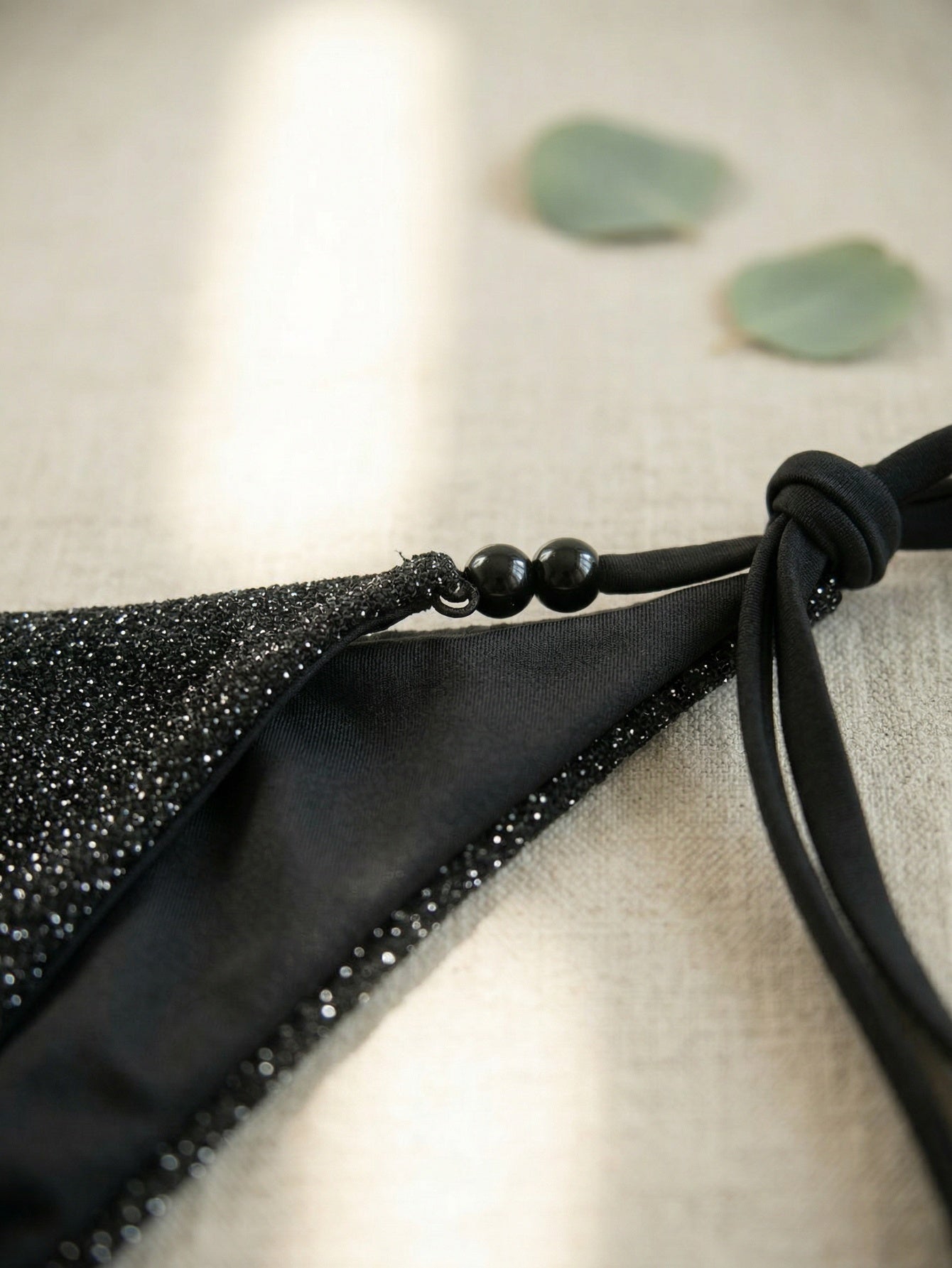 Ensemble de bikini triangle scintillant à col halter - 2 pièces